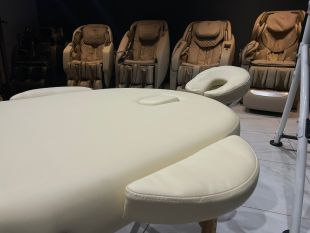 Массажный стол Restpro VIP OVAL 2 крем (Витринный экземпляр)