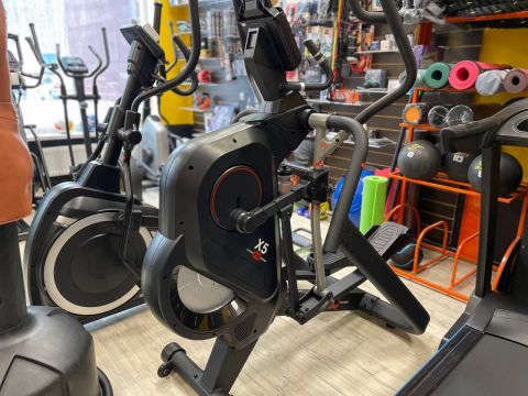 Эллиптический тренажер CardioPower X5