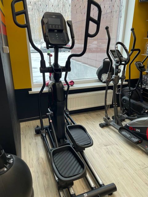 Эллиптический тренажер CardioPower X48